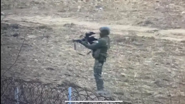 Yunan polisi gaza boğdu UMKE ekipleri kurtardı