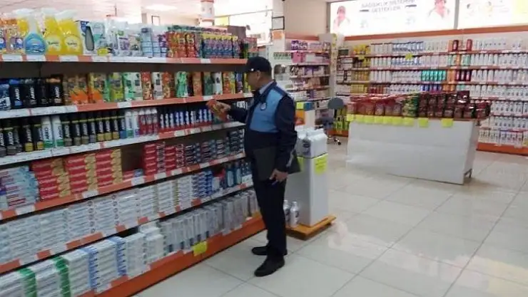 Zabıta ekipleri fırsatçılara göz açtırmıyor