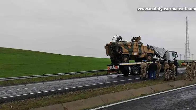 Zırhlı askeri araç devrildi, 6 asker yaralı