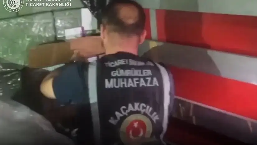 34,5 Milyar Liralık Kaçakçılık Ağının Fişi Çekildi!