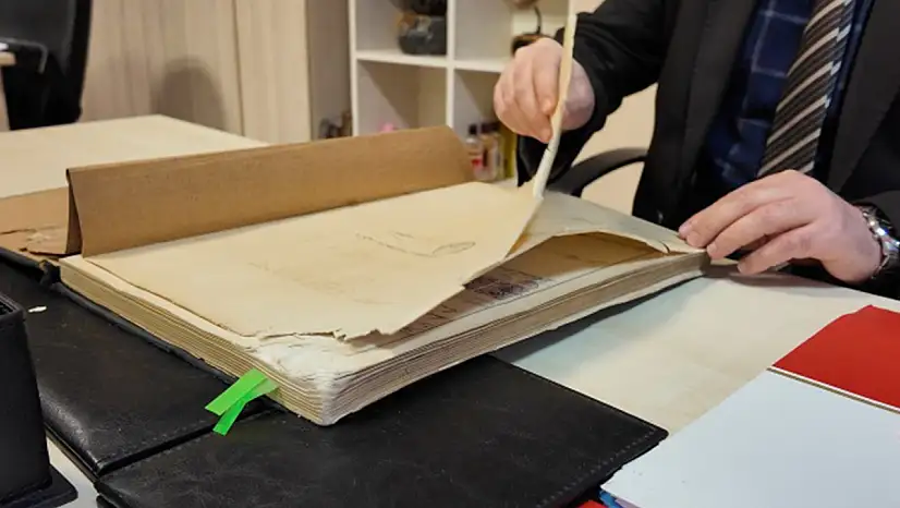 Adliye de 100 Yıllık Tarihi Defter Bulundu