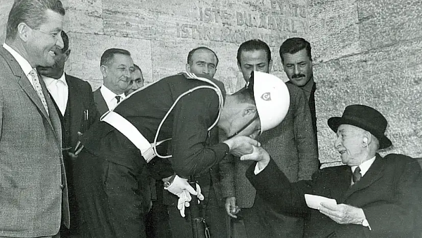 Ağbaba İnönü Cesur Onurlu Ve Dahiyane Bir Devrimciydi