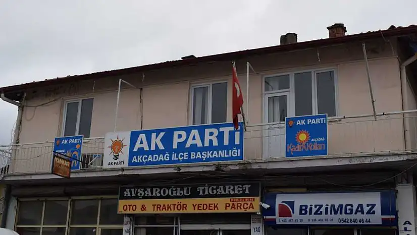 AK Parti'ye Akçadağ'da istifa şoku!