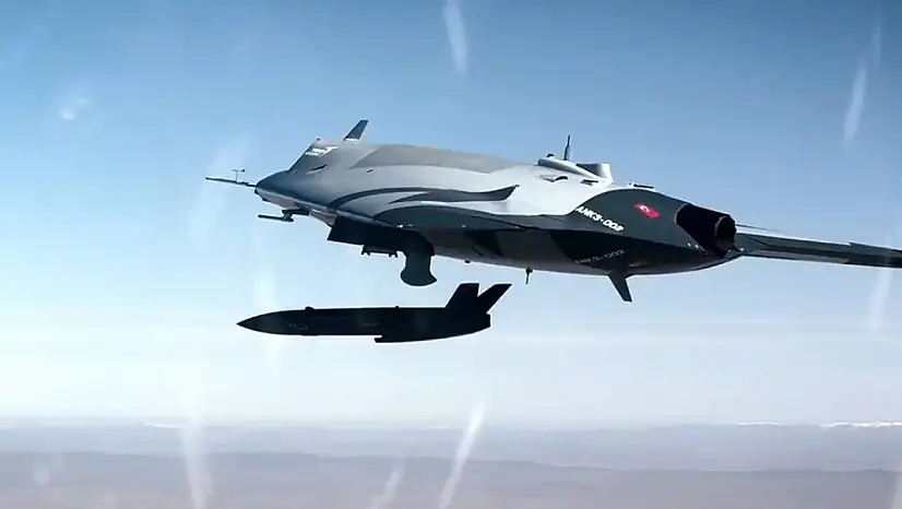 ANKA 3'ten hedefe füze ile test atışı yapıldı