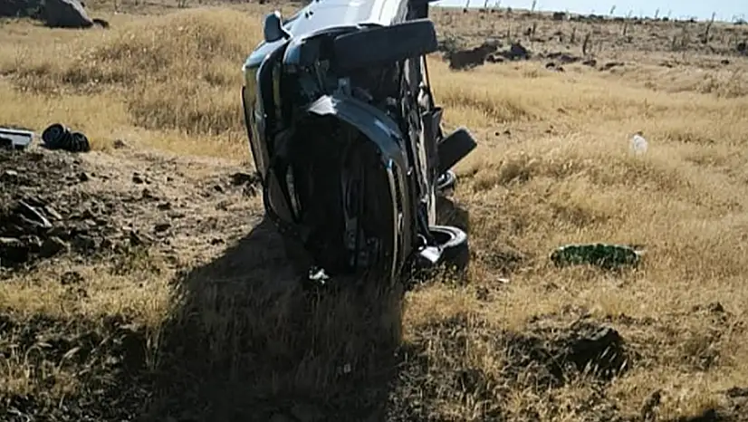 Aşırı Hız Kazaya Davetiye Çıkardı 2 Yaralı