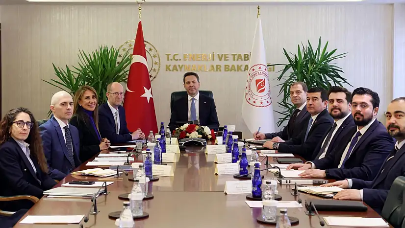 Bakan Bayraktar Avrupa İmar ve Kalkınma Bankası heyetini kabul etti