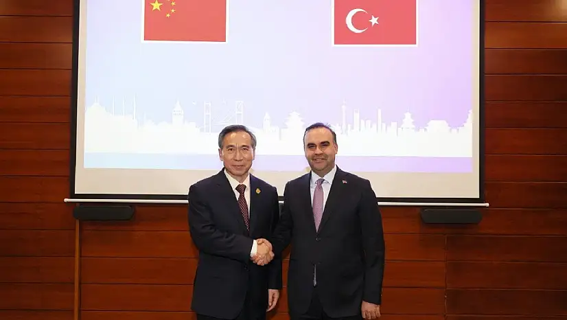 Bakan Kaçır CCPIT Başkanı Ren Hongbin ile bir araya geldi