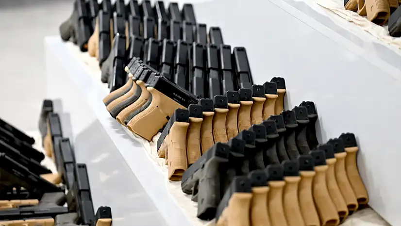 Bin Adet Tabanca Ele Geçirildi