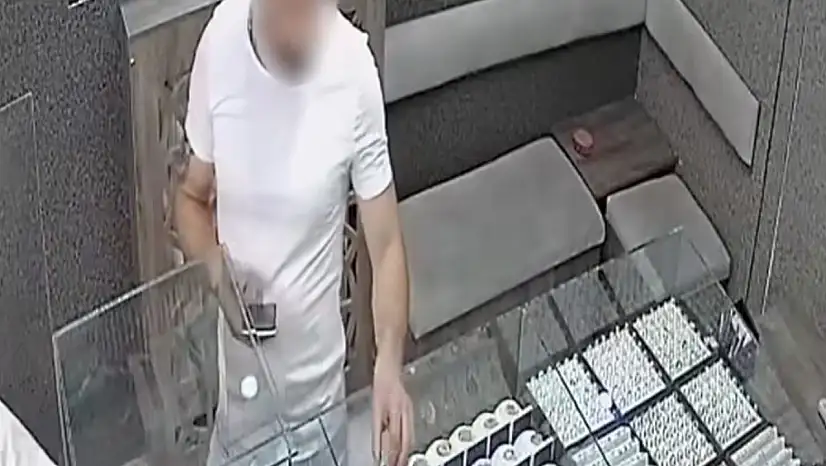 Bir Küpe Çaldı Cezaevi Yolu Gözüktü