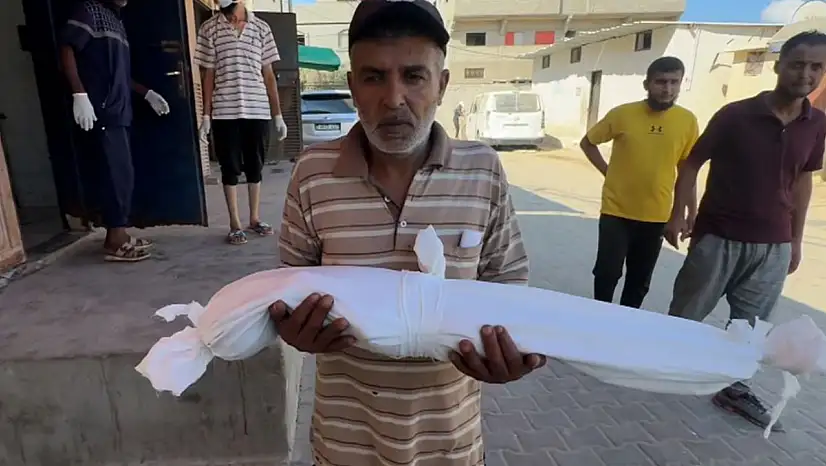 Gazze'de açlıktan ölenlerin sayısı 425'e yükseldi