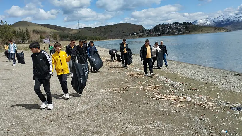 Hazar Gölü'ne Temiz Çevre Yakışır