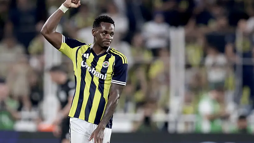 Jhon Duran, kiralık olarak Zenit'te