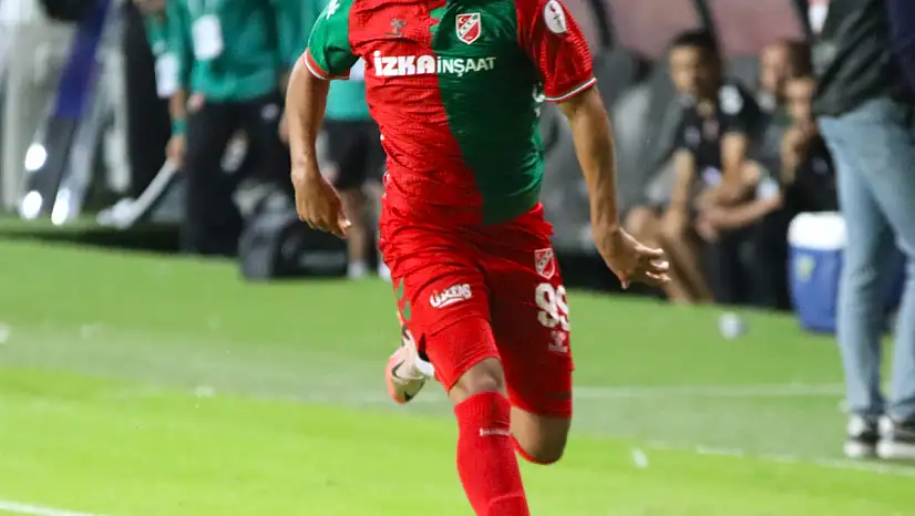 Karşıyaka'da Mehmet Güneş'le yollar ayrıldı