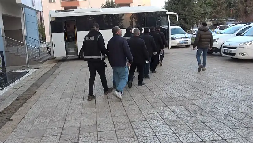 Kilis merkezli FETÖ/PDY operasyonu: 15 gözaltı, 1 tutuklama