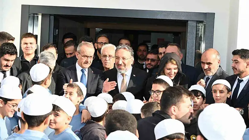 Kubbetü's-Sahra Camii Malatya'da ibadete açıldı