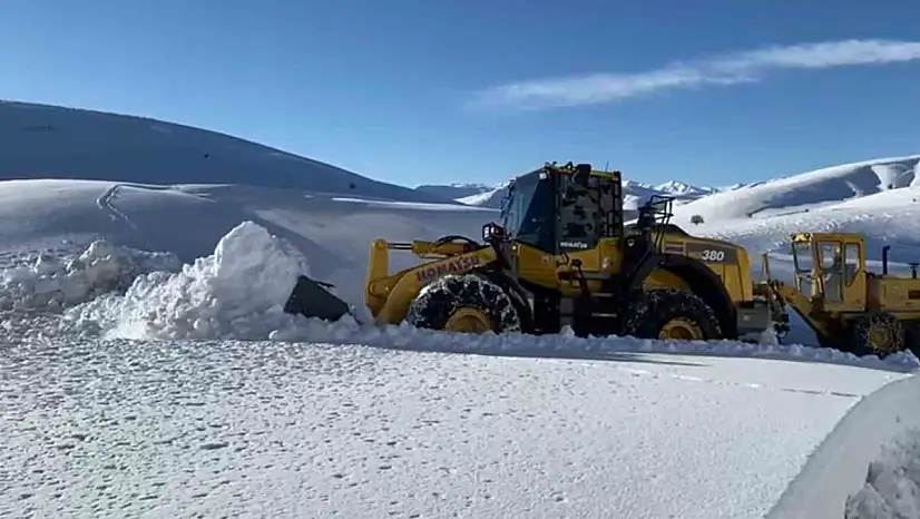 Malatya Büyükşehir Belediyesinin karla mücadele çalışmaları devam ediyor