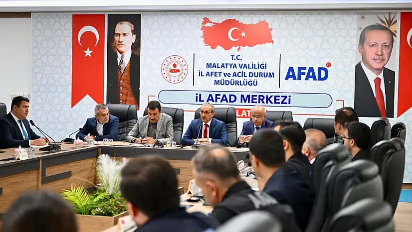 Malatya'da Deprem Konutlarına Hız Veriliyor Vali Yavuz'dan Kritik Toplantı!