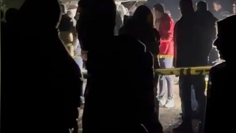 Mezarlıkta Park Halindeki Araçta İki Genç Ölü Bulundu