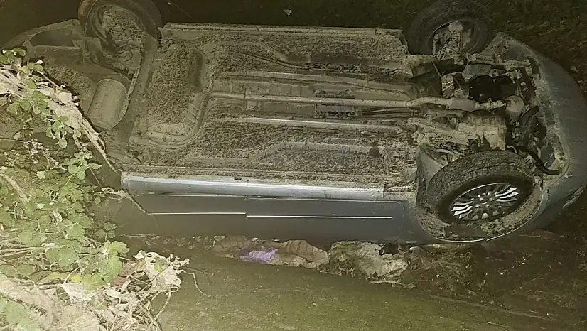 Otomobil Su Kanalına Düştü: 1 Yaralı