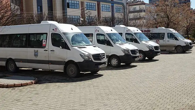 Servis Araçlarında Yeni Yaş Kriteri