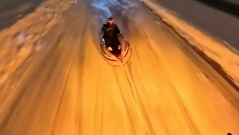 Şişme botu kızak yapıp ATV araçla çektiler