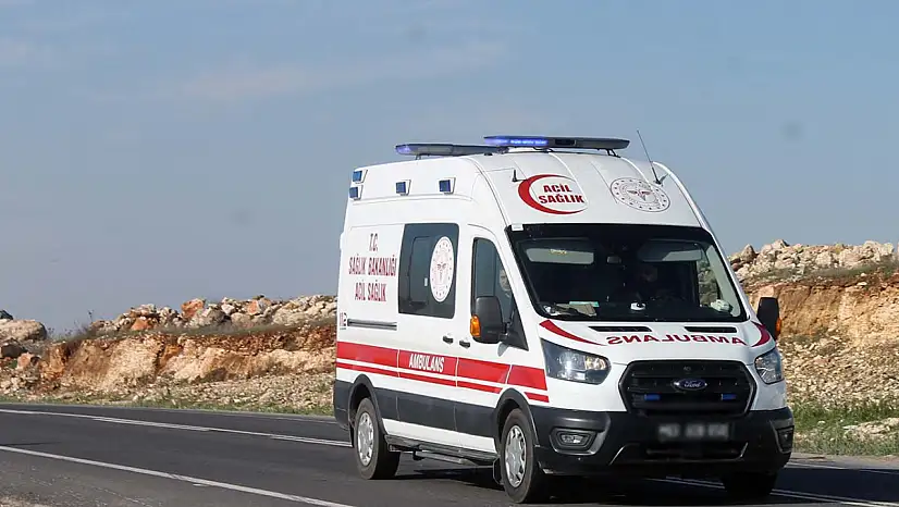 Traktör Devrildi 5 Yaralı 1 Ölü