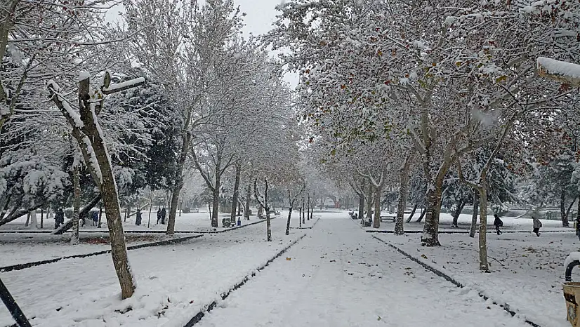 Ülke genelinde yağış, buzlanma ve fırtına uyarısı