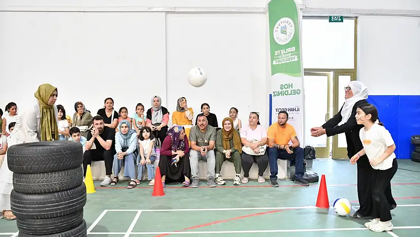 Melekbaba'da Aileler Şenlikte Buluştu: Yarışmalar, Hediyeler ve Kahkahalar