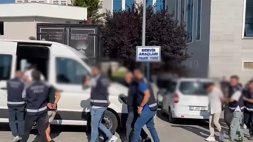 Nitelikli dolandırıcılık şebekelerine yönelik operasyonlarda 102 kişi tutuklandı