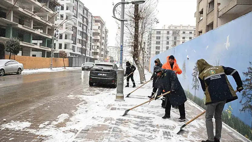 149 mahallede yol açma çalışmaları devam ediyor