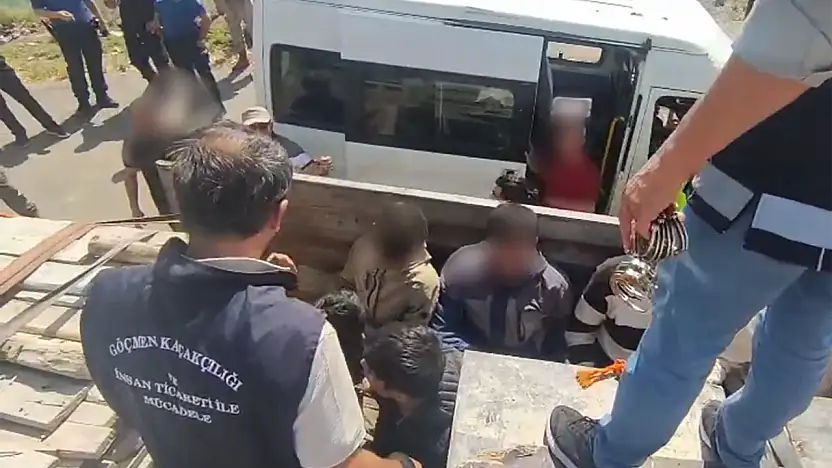 51 İlde Dev Operasyon! 273 Göçmen Kaçakçısı Yakalandı