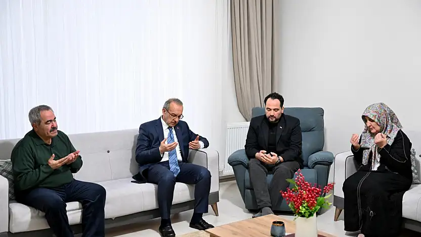 6 Şubat'ın 3. Yılında Vali Yavuz'dan Unutulmayan Acılara Dokunuş