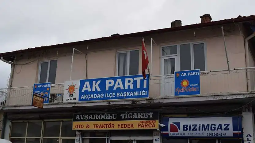 AK Parti'ye Akçadağ'da istifa şoku!