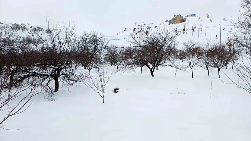 Akçadağ'da kar kalınlığı 1 metreye yaklaştı