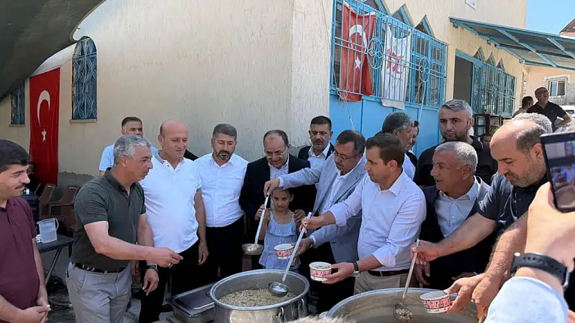 Aşure Bereketi: Fatih Mahallesi'nde Birlik Sofrası Kuruldu