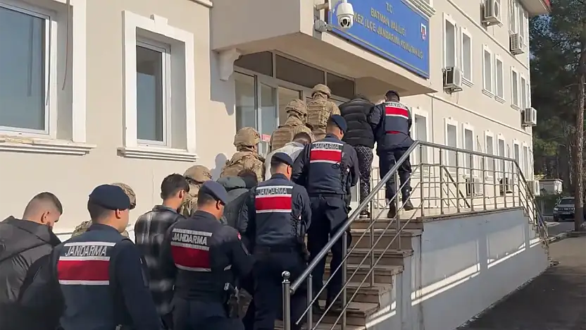 Bakan Yerlikaya: 23 ildeki yasa dışı bahis operasyonunda 42 şüpheli yakalandı