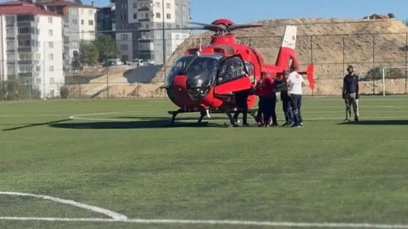 Beyin kanaması geçiren vatandaşın imdadına ambulans helikopter yetişti