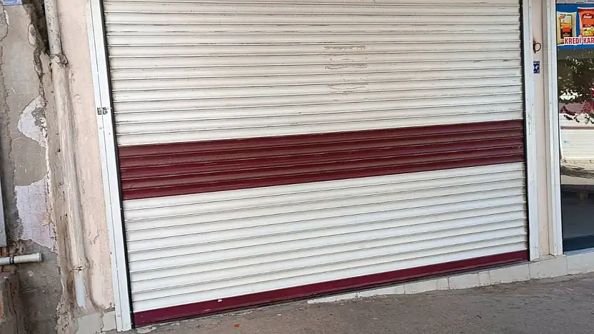 Elektrikler Gitti Esnaf Dükkânda Mahsur Kaldı!
