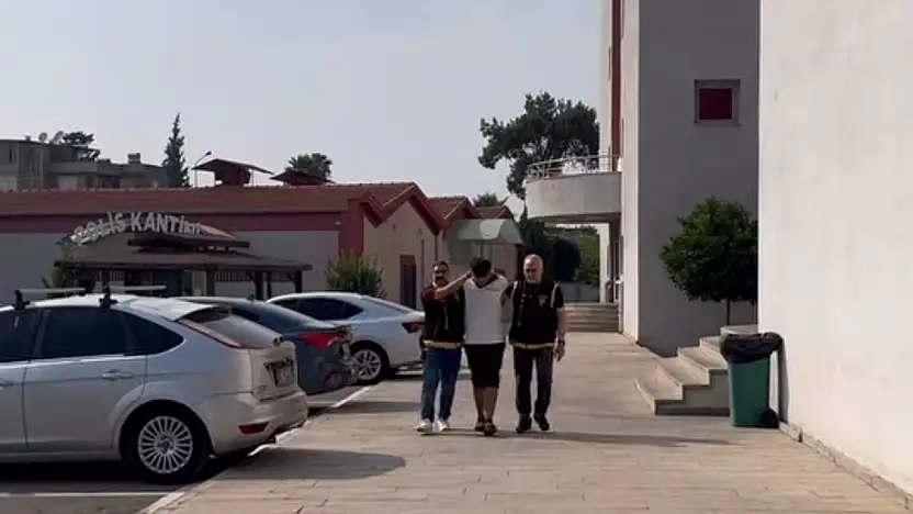 Gasp ve Hırsızlık Zanlısı 45 Yıl Hapis Cezasıyla Aranıyordu Yakalandı