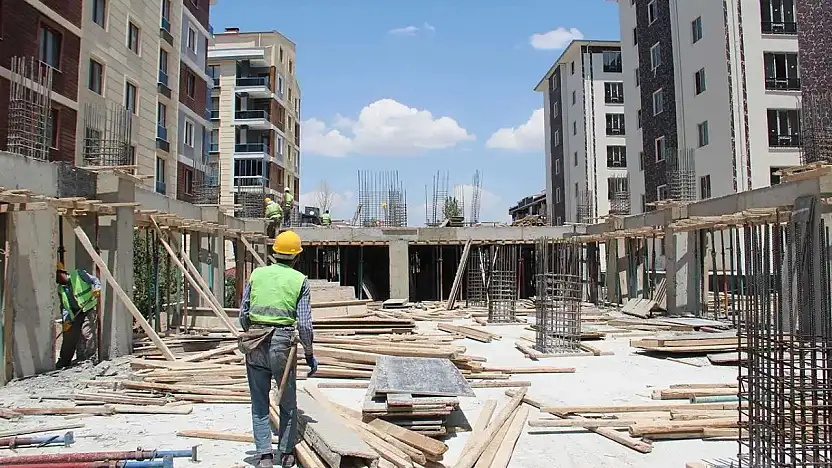 İnşaat Üretimi Güçleniyor Ama… Aylık Veriler Ne Anlatıyor?