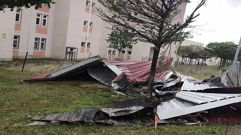 Kuvvetli Rüzgâr Kapıda Dikkat!