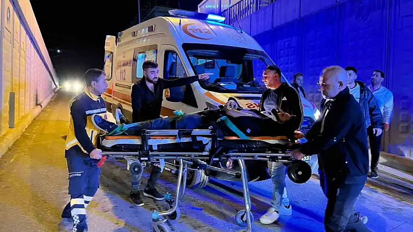 Malatya'da alt geçitte motosiklet kazası: 2 yaralı
