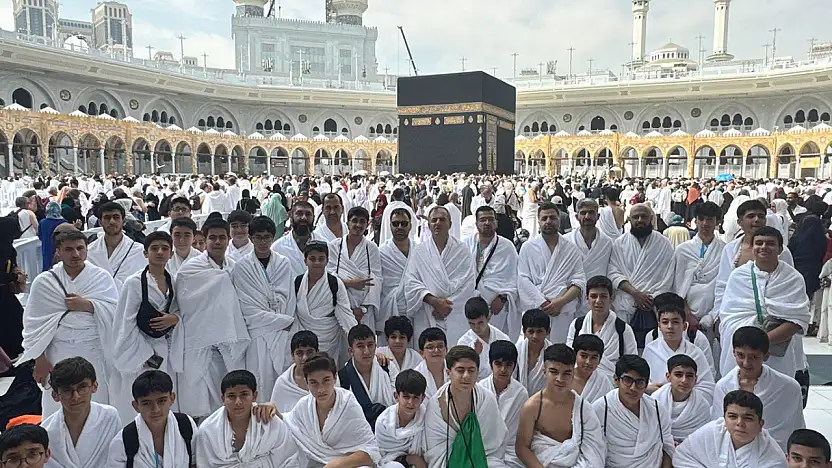 Malatya'da Bir İlk: Hafızlık Belgeleri Umre'de Mukaddes Topraklarda Verildi