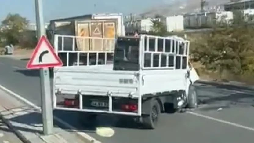 Kamyonetle çarpışan hafriyat kamyonu can aldı