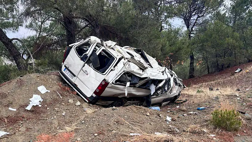 Malatya'da minibüs şarampole devrildi: 1 yaralı