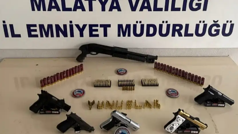 Malatya'da ruhsatsız silah operasyonu: 2 gözaltı