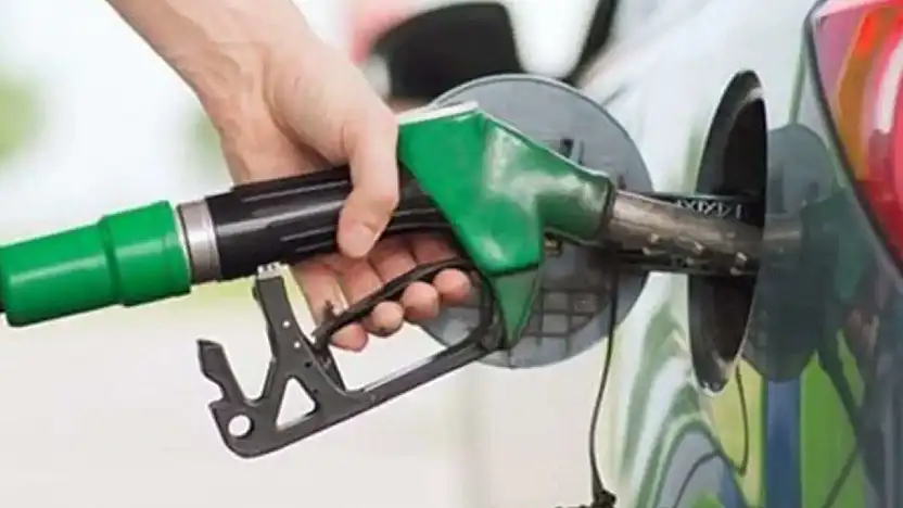 Motorine Gece Yarısı İndirimi! Pompa Fiyatı 1 Lira 77 Kuruş Düştü