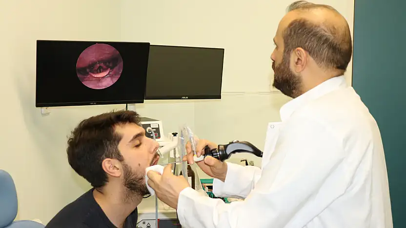 Sigara İçenler Dikkat! Gırtlak Kanseri Riski Katlanıyor