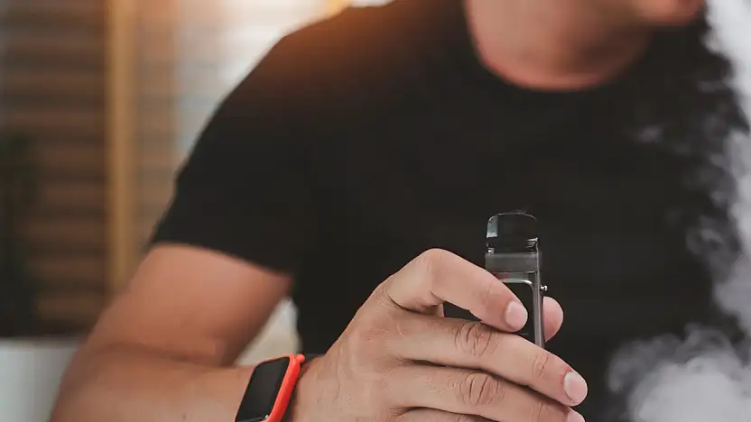 Sigara mı Elektronik Sigara mı? Sanılanın Çok Ötesinde Riskler