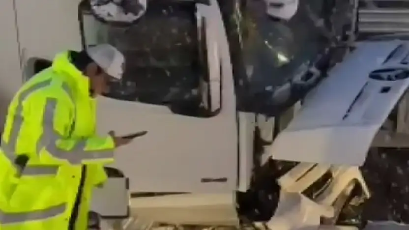 Sivas-Malatya yolunda kanlı kaza 1 Ölü 5 Yaralı